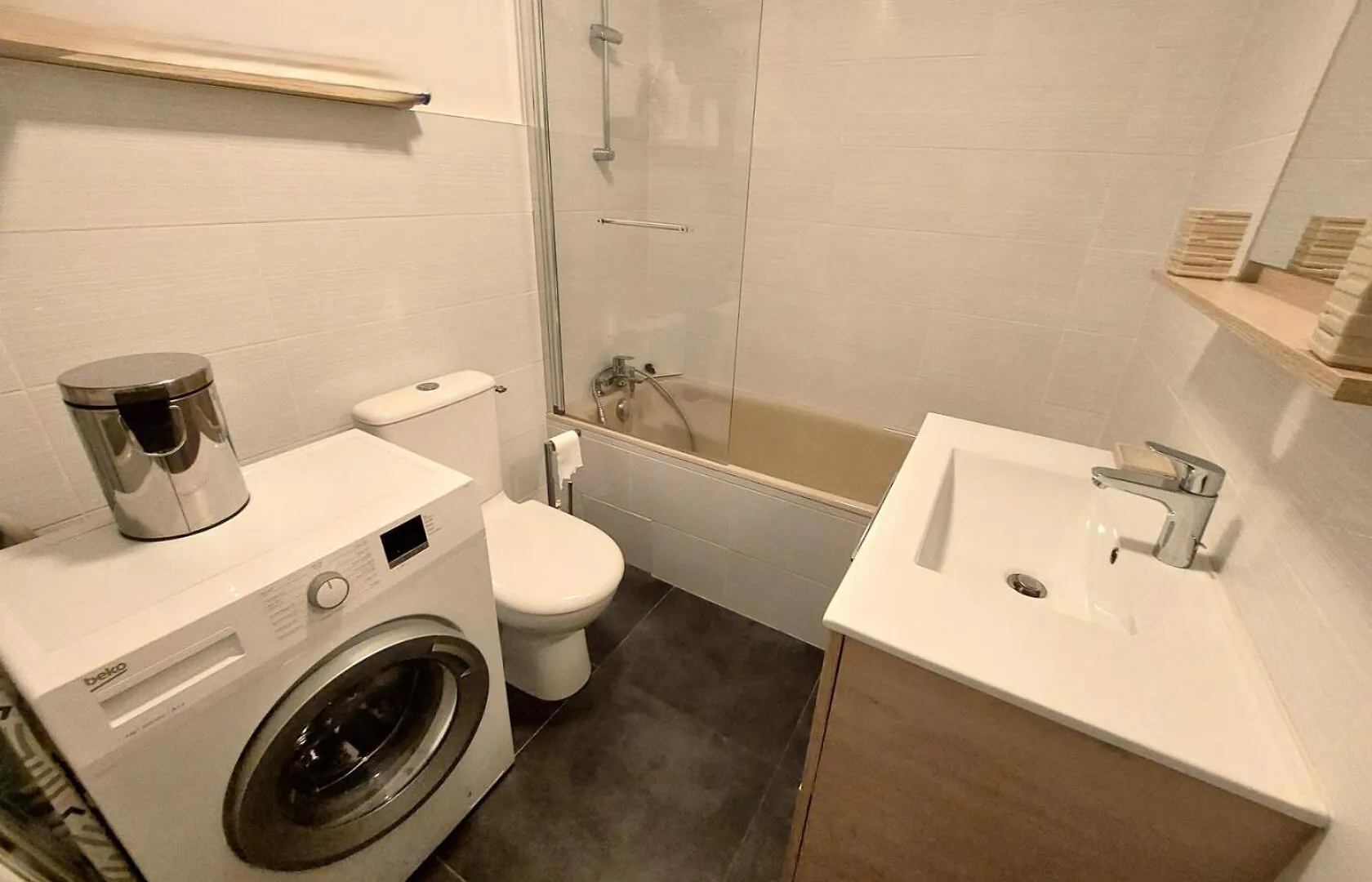 Residence Le Commodore - Agreable Studio Au Coeur De La Ville, Quartier Anime ! Mae-7864 Aix-les-Bains France
