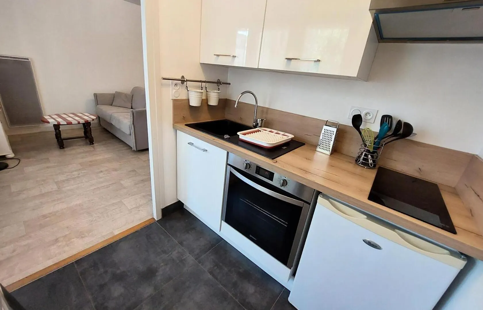 Residence Le Commodore - Agreable Studio Au Coeur De La Ville, Quartier Anime ! Mae-7864 Aix-les-Bains 0*,
